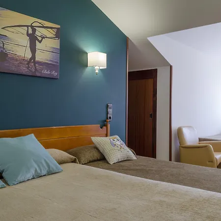 Delfin Azul Hotell 2*