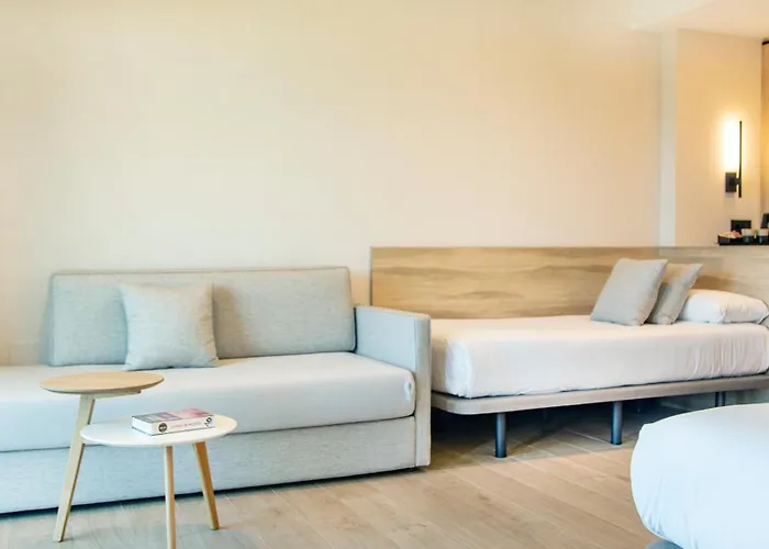 فندق Delfin Azul 2*