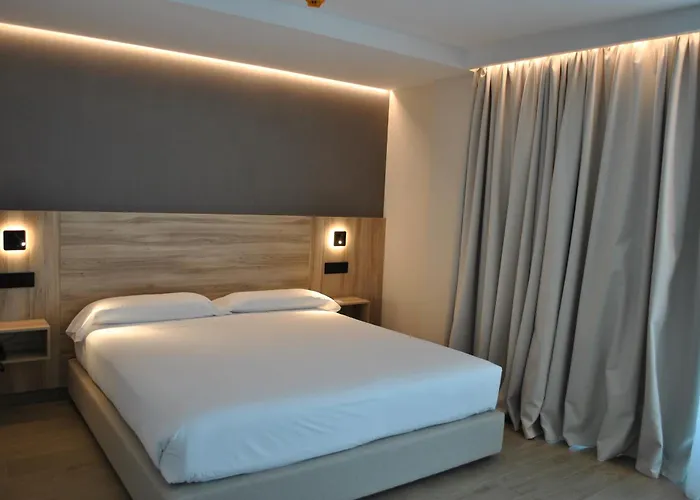 Delfin Azul 2* ألانثاذا