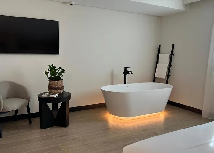 Delfin Azul 2* ألانثاذا